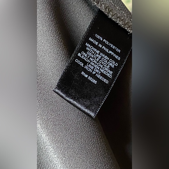 Express The Portofino Slim Fit $49 Blouse - Picture 7 of 9